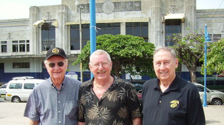 Florida Chapter Meeting-Extended Version: Following the 2012 USMCCCA Conference in San Diego, Red Carpenter, his wife Ann and Tom and Sheila Kerr journeyed to San Francisco where they boarded a cruise liner for a trip that would take them through the Panama Canal ending at Fort Lauderdale, FL. On one way point they hooked up with CC member Frank and Karen Walker who live in Costa Rica. Frank joined the CCs several years ago while a Florida resident. During their day-long stopover the group had lunch together